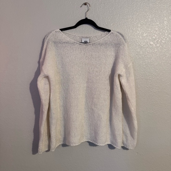 Anine Bing Sweaters - Anine Bing Lightweight White Knit Sweater‎